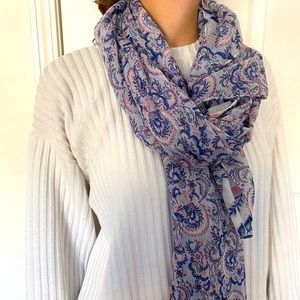 Atmosphere Light Scarf OS